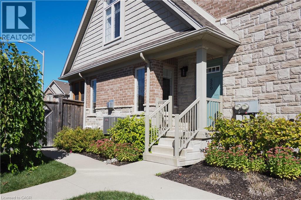 550 Landgren Court, Kitchener, Ontario N2A 0G8 - Photo 3 - 40774214