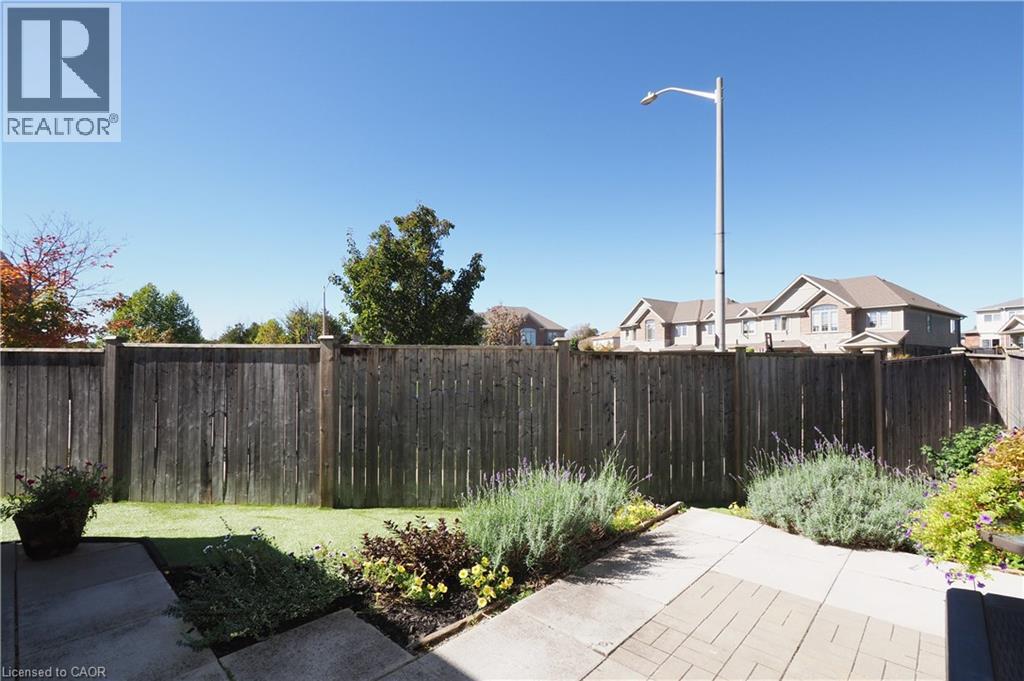 550 Landgren Court, Kitchener, Ontario N2A 0G8 - Photo 33 - 40774214