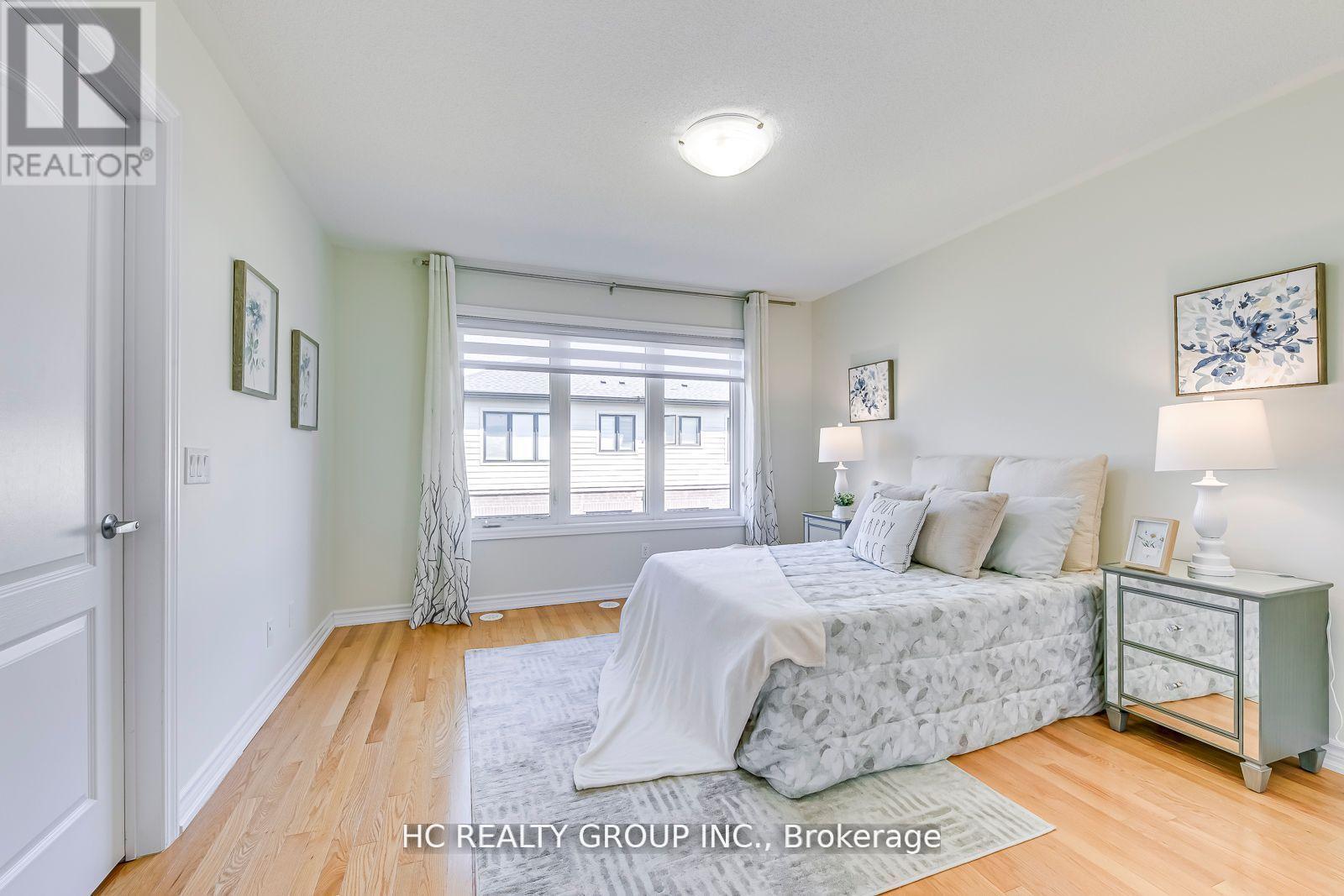 385 Athabasca Common, Oakville, Ontario  L6H 0R5 - Photo 19 - W12432888