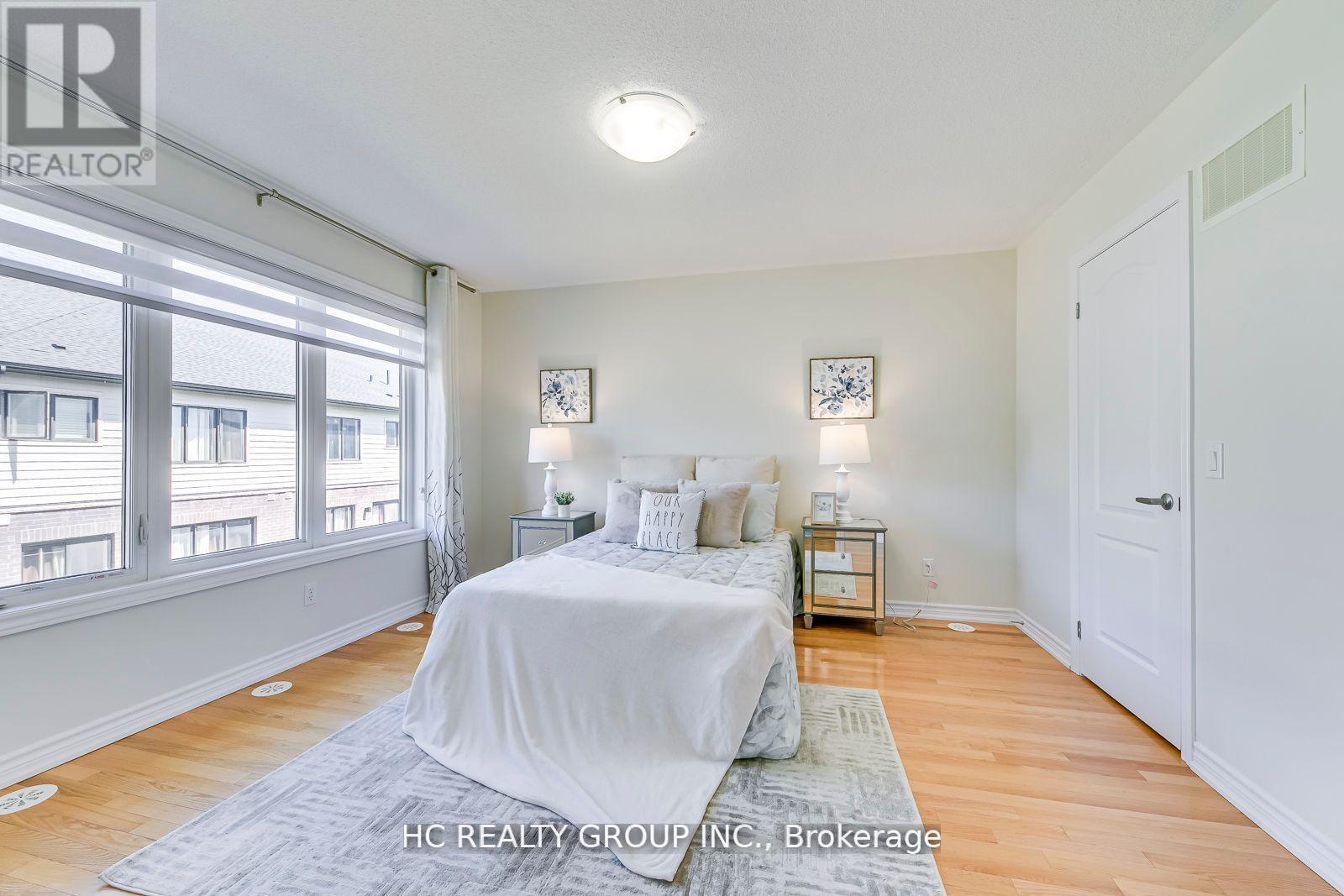 385 Athabasca Common, Oakville, Ontario  L6H 0R5 - Photo 20 - W12432888