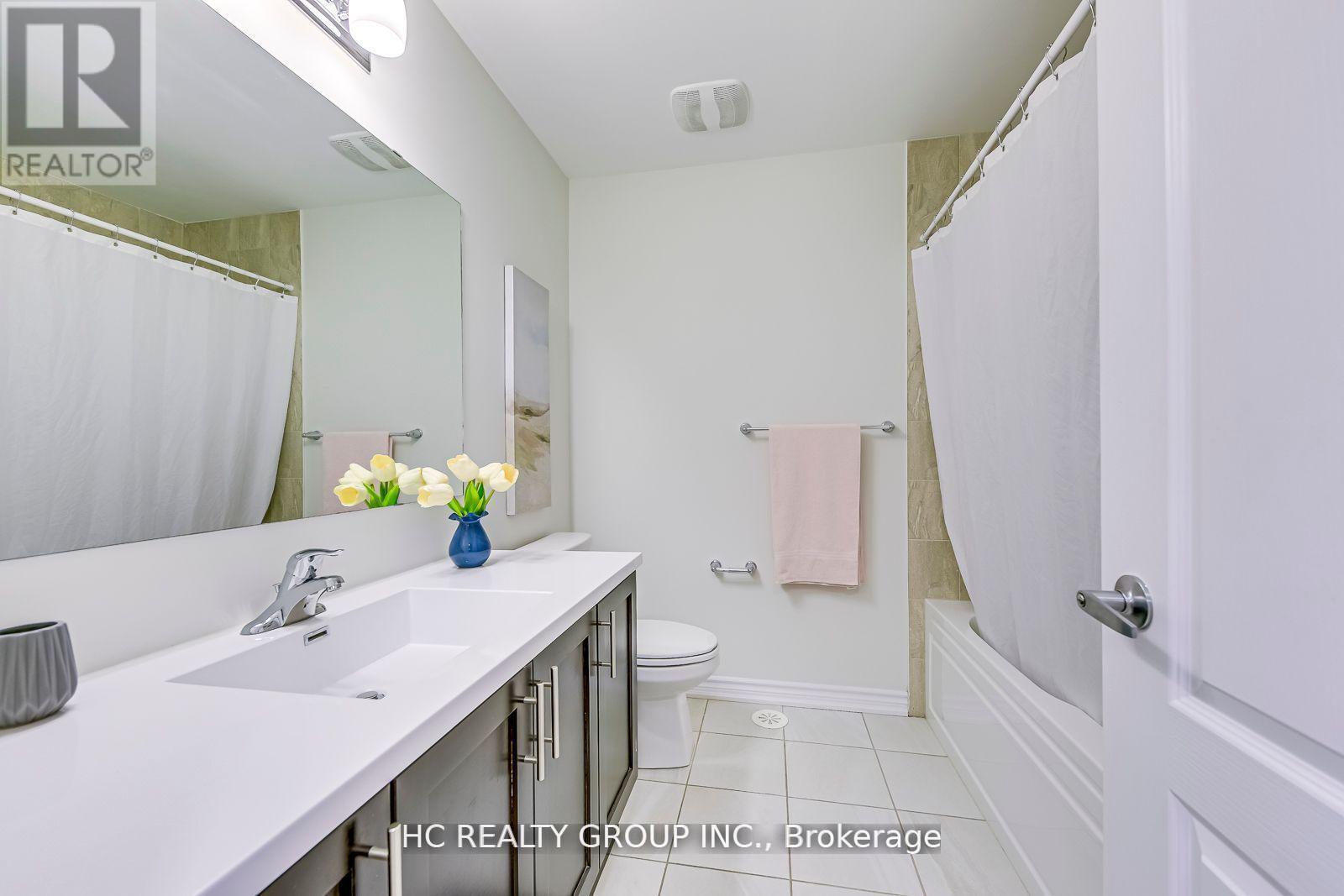 385 Athabasca Common, Oakville, Ontario  L6H 0R5 - Photo 29 - W12432888