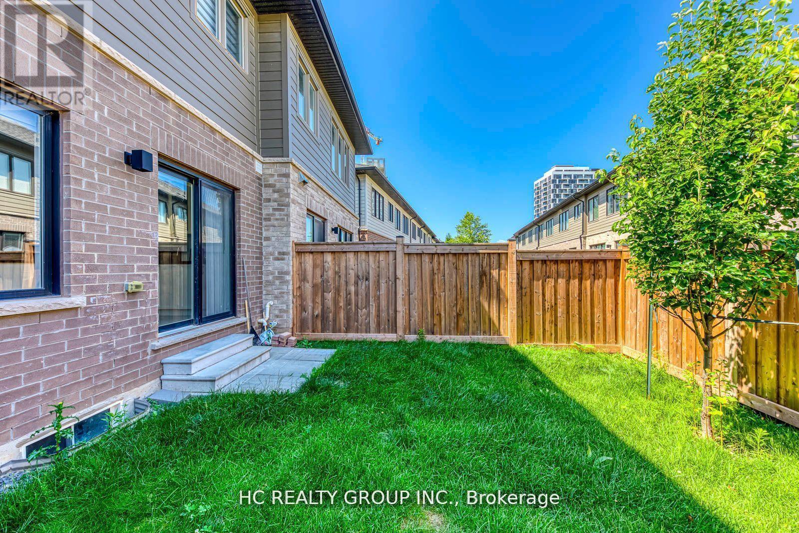 385 Athabasca Common, Oakville, Ontario  L6H 0R5 - Photo 35 - W12432888