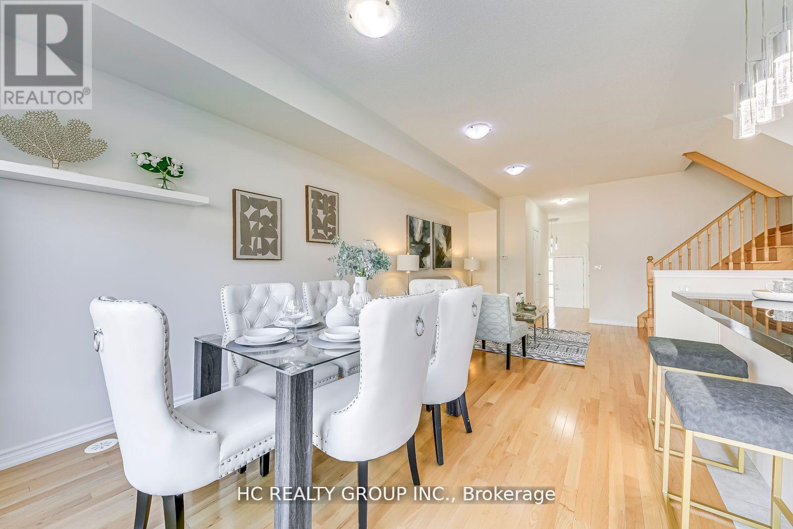 385 Athabasca Common, Oakville, Ontario  L6H 0R5 - Photo 6 - W12432888