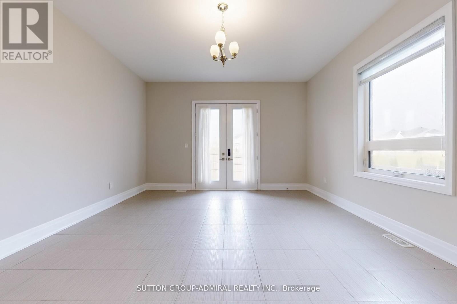 15 Settlers Field Road, Brampton, Ontario  L6X 5P2 - Photo 7 - W12432931