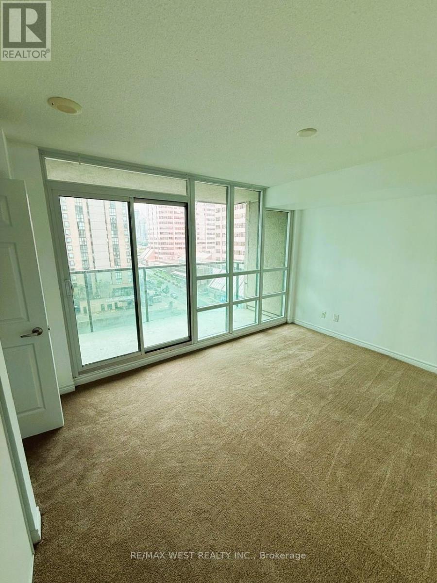 1006 - 208 Enfield Place, Mississauga, Ontario  L5B 0G8 - Photo 22 - W12432968