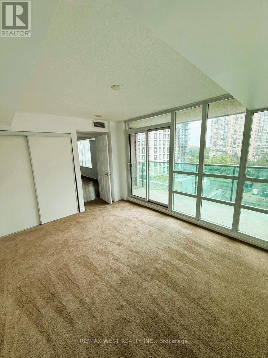 1006 - 208 Enfield Place, Mississauga, Ontario  L5B 0G8 - Photo 24 - W12432968
