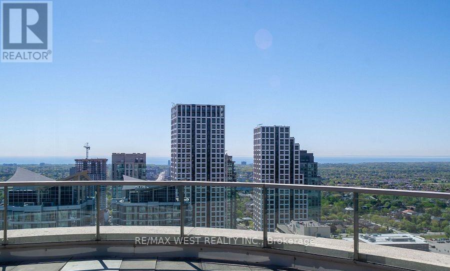 1006 - 208 Enfield Place, Mississauga, Ontario  L5B 0G8 - Photo 6 - W12432968