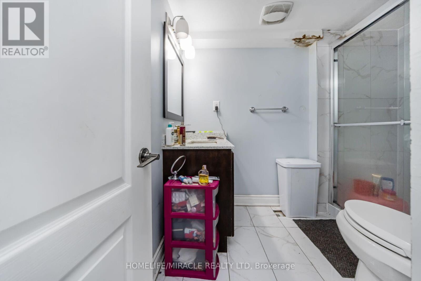 10 Kenora Street, Brampton, Ontario  L6X 5N8 - Photo 43 - W12432974