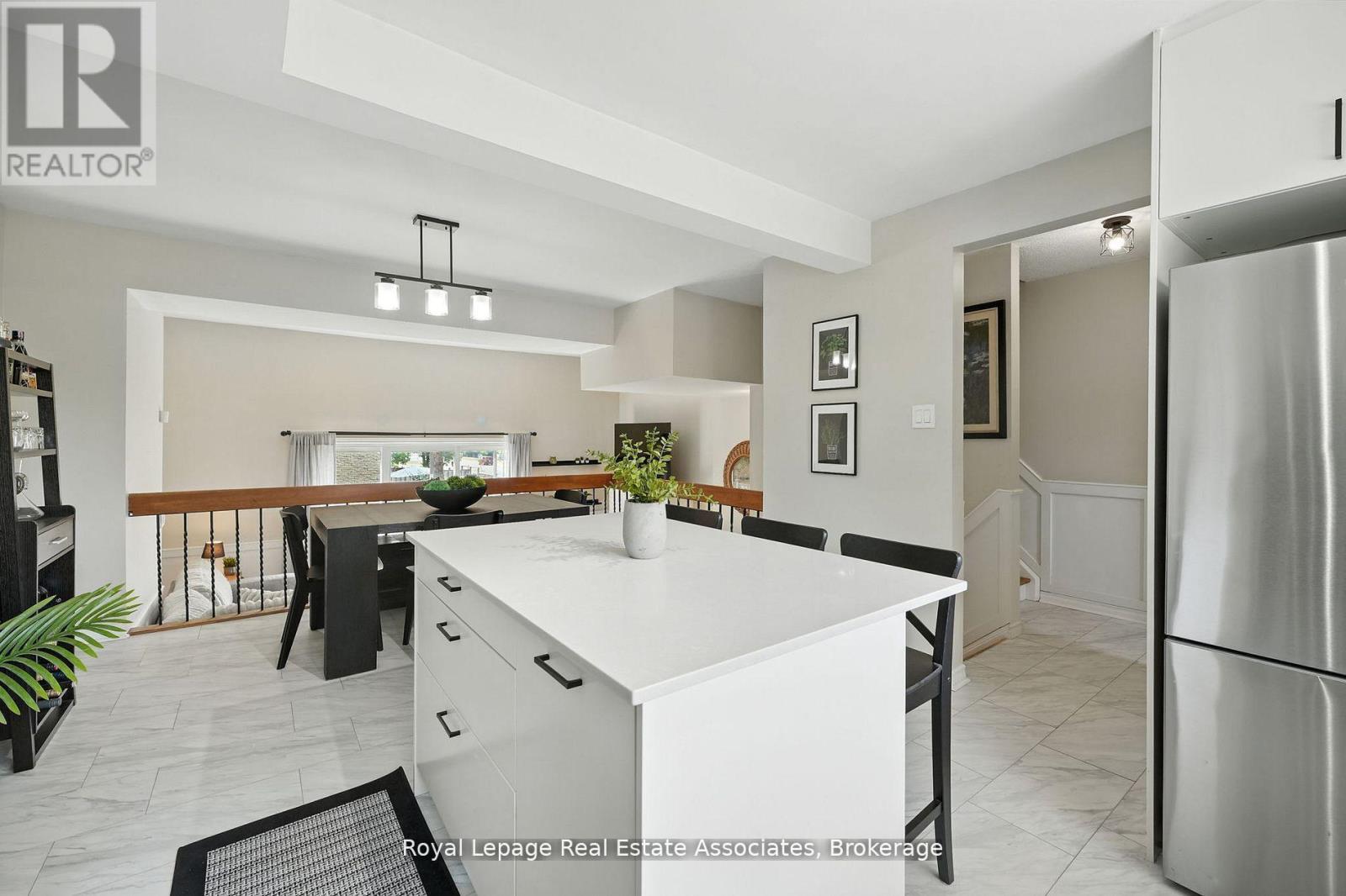 69 - 400 Bloor Street, Mississauga (Mississauga Valleys), Ontario  L5A 3M8 - Photo 12 - W12432983