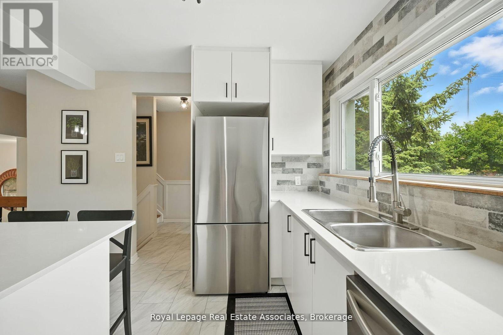 69 - 400 Bloor Street, Mississauga (Mississauga Valleys), Ontario  L5A 3M8 - Photo 13 - W12432983