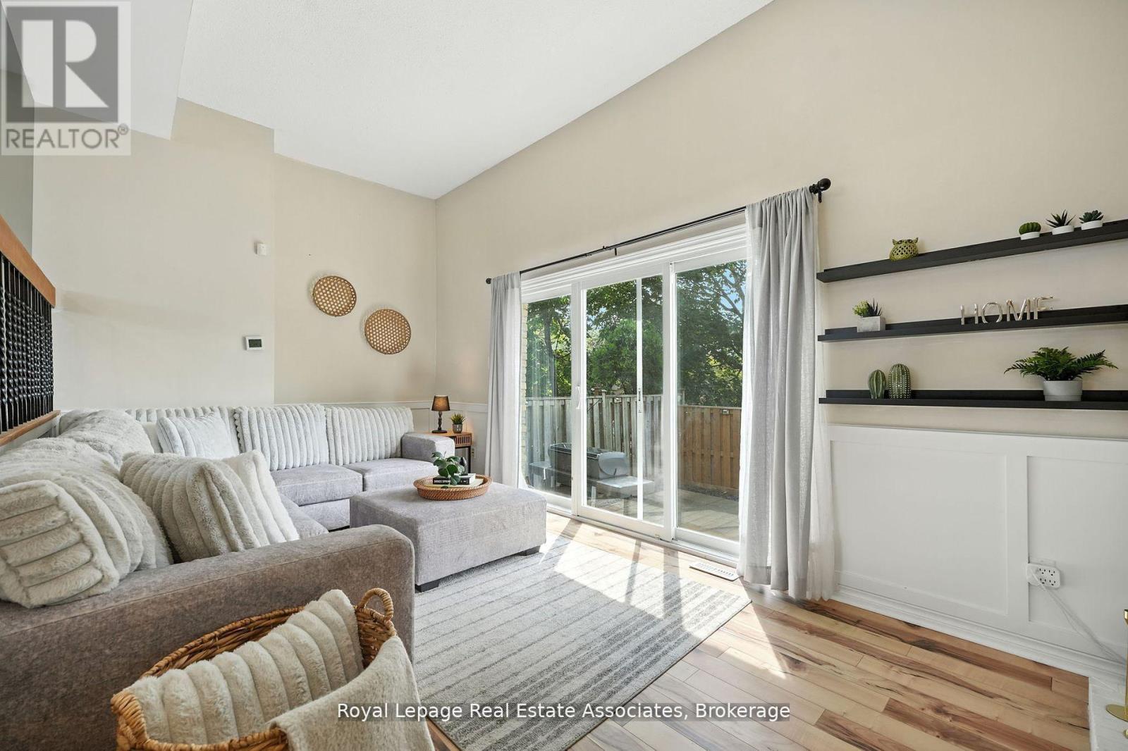 69 - 400 Bloor Street, Mississauga (Mississauga Valleys), Ontario  L5A 3M8 - Photo 8 - W12432983