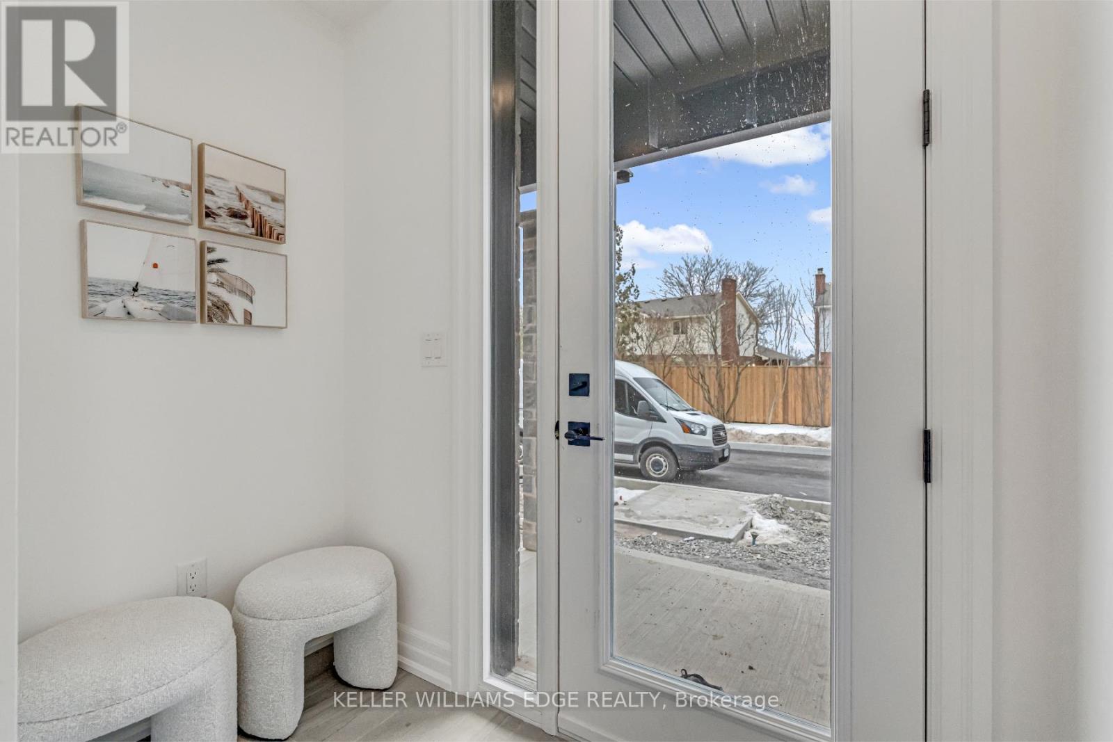 7 - 2154 Walkers Line, Burlington, Ontario  L7M 3R9 - Photo 4 - W12432993