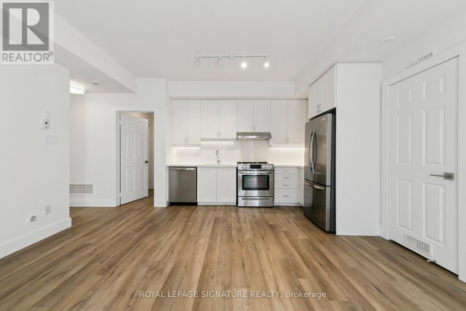 32 - 5035 Oscar Peterson Boulevard, Mississauga, Ontario  L5M 0P4 - Photo 6 - W12432995