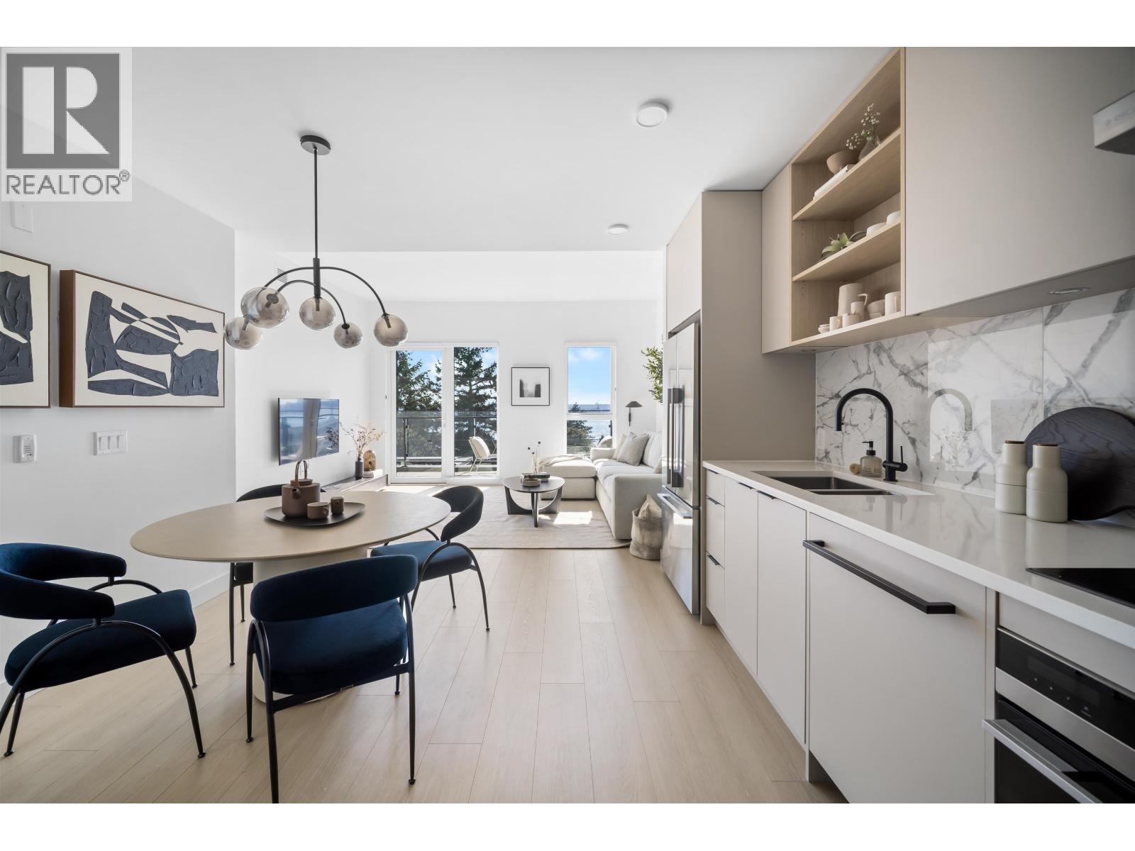 509 422 E 3RD STREET, North Vancouver, British Columbia