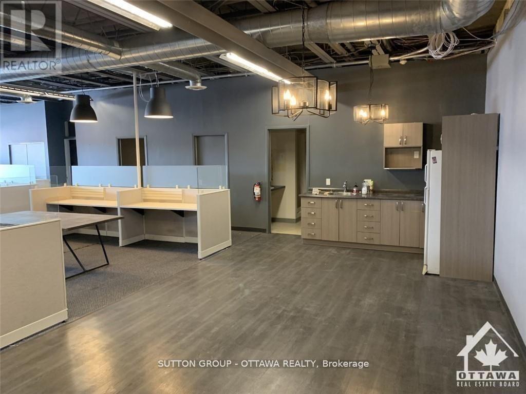 201 - 981 Wellington Street, Ottawa, Ontario  K1Y 2Y1 - Photo 4 - X12433038