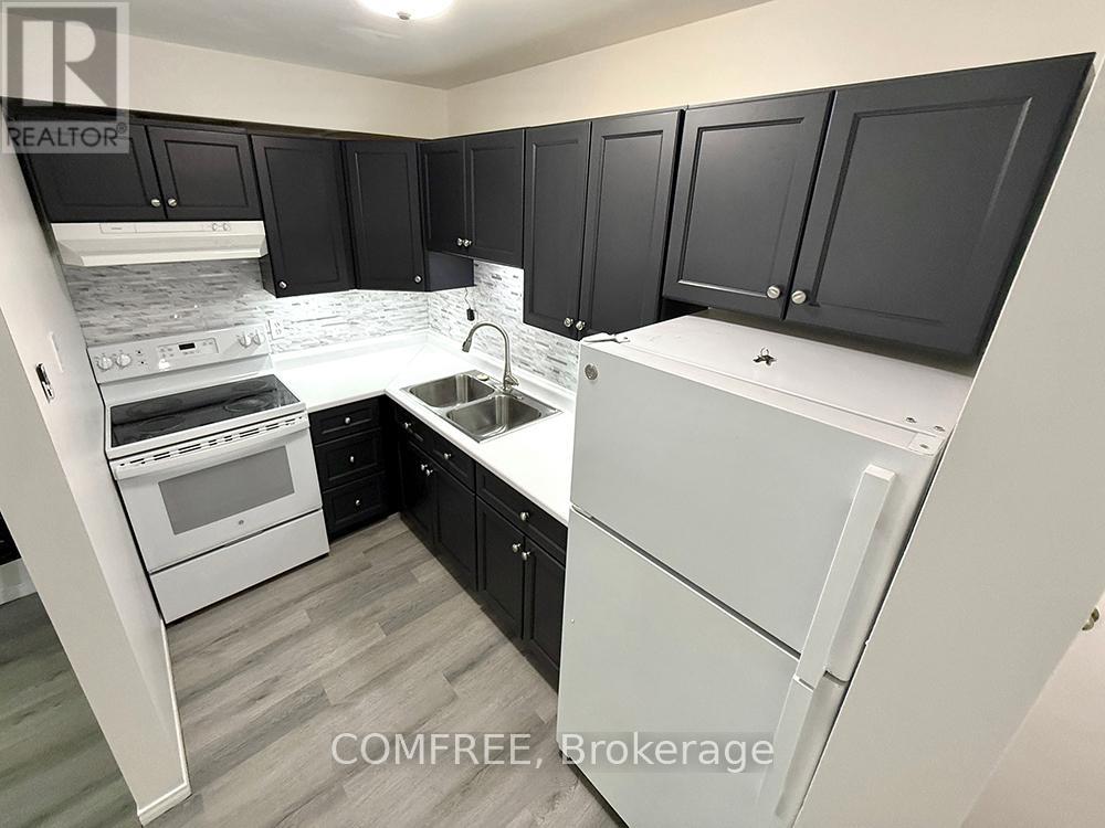 28 - 60 Hiawatha Road, Woodstock, Ontario  N4T 1P3 - Photo 4 - X12433062