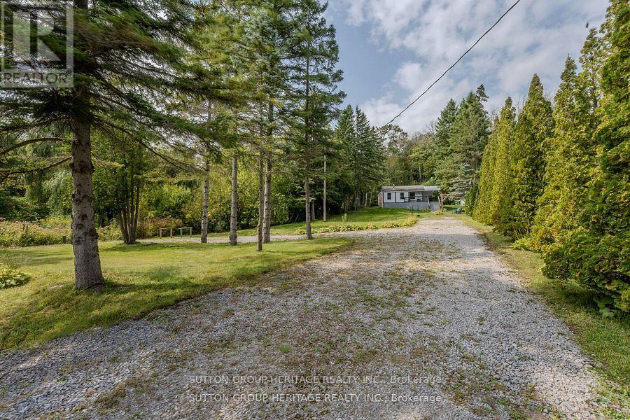 682 North Shore Drive E, Otonabee-South Monaghan, Ontario  K0L 1B0 - Photo 25 - X12432891