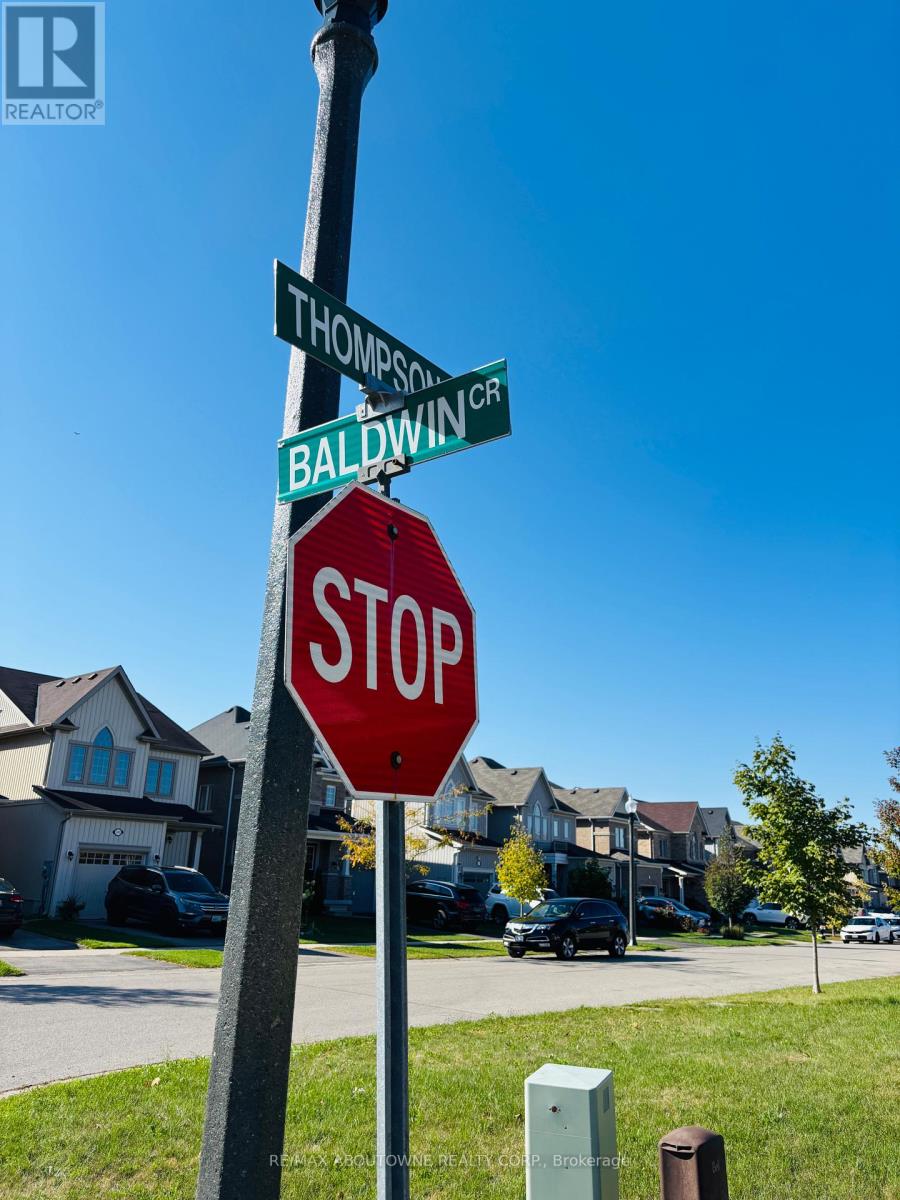676 Baldwin Crescent, Woodstock, Ontario  N4T 0G6 - Photo 4 - X12432898