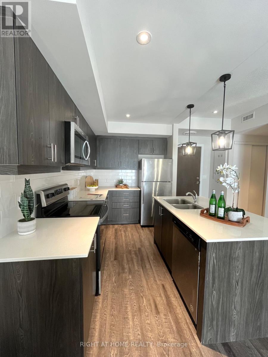 214 - 16 Markle Crescent, Hamilton, Ontario  L9G 3K9 - Photo 10 - X12432960