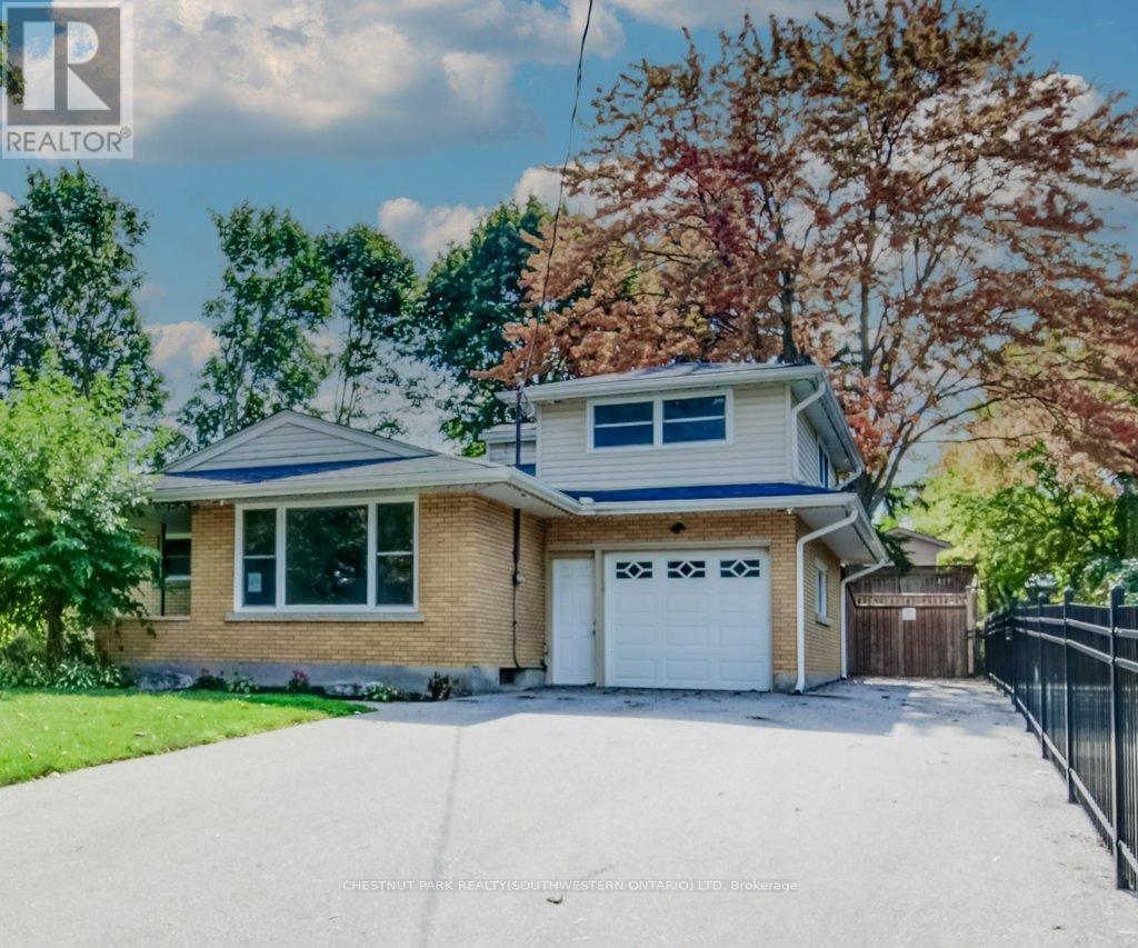 35 Vista Crescent, Kitchener, Ontario  N2M 4C8 - Photo 1 - X12432969