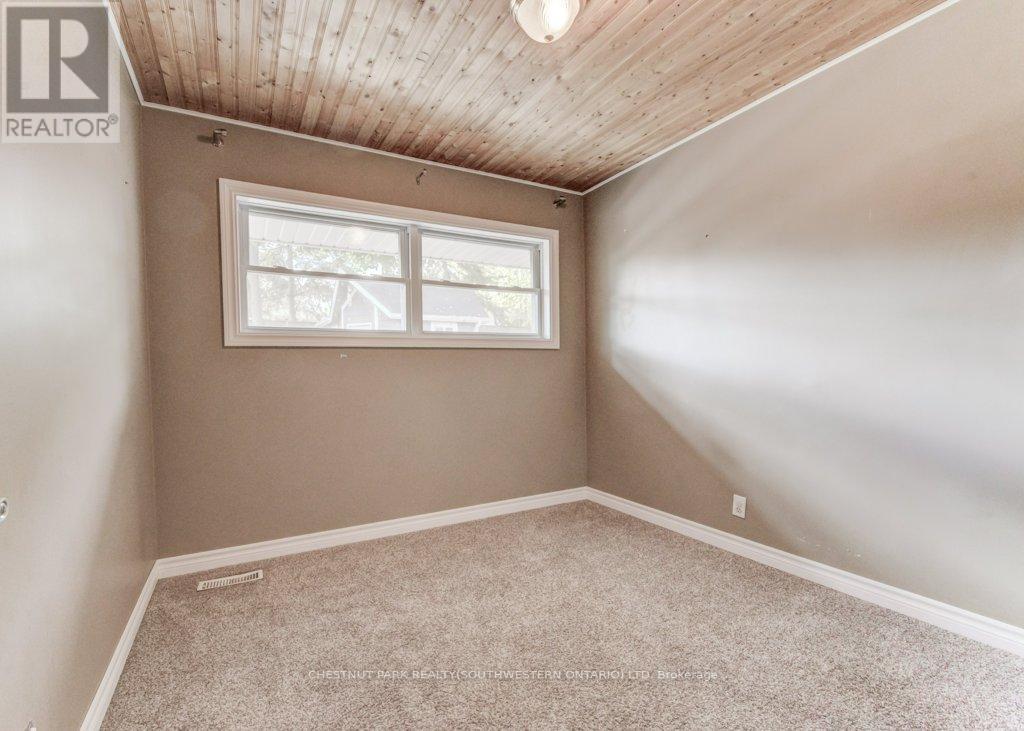 35 Vista Crescent, Kitchener, Ontario  N2M 4C8 - Photo 21 - X12432969