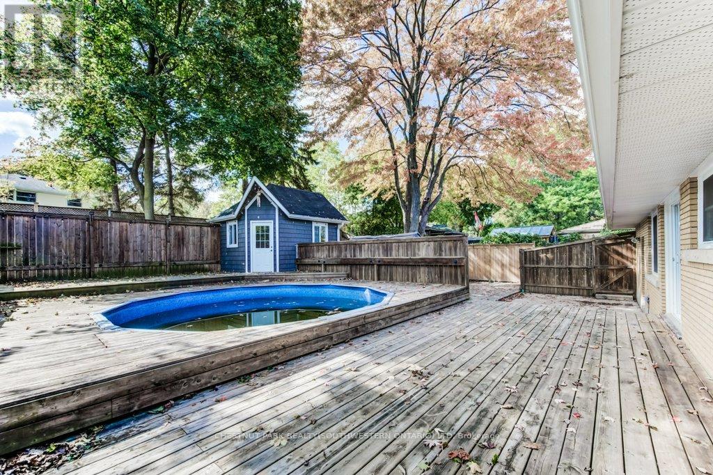 35 Vista Crescent, Kitchener, Ontario  N2M 4C8 - Photo 32 - X12432969