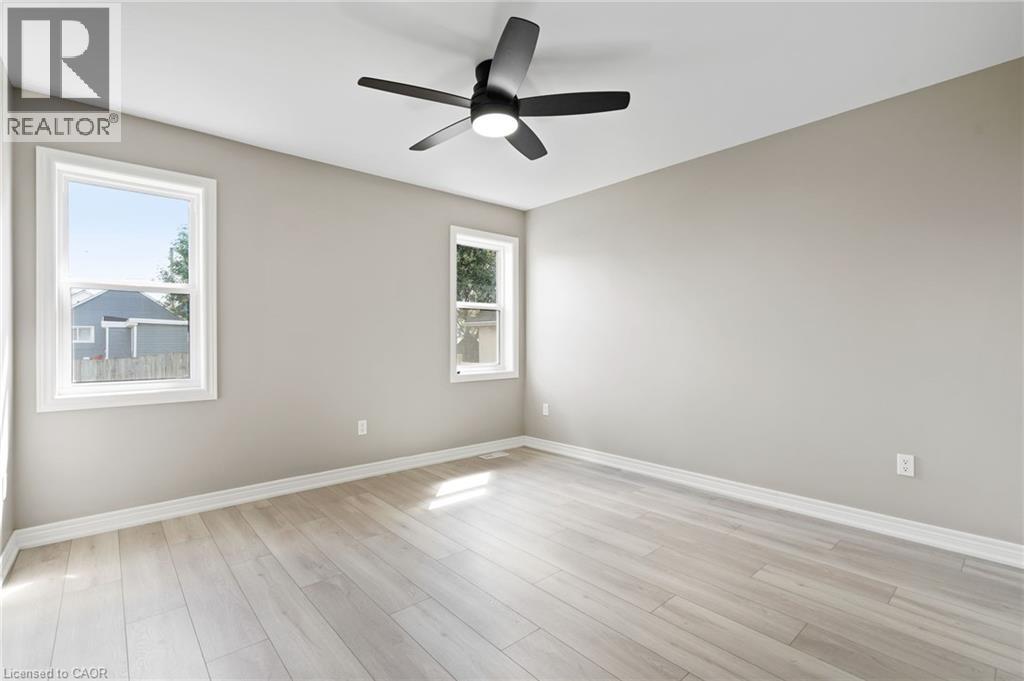 27 Deere Street, Welland, Ontario  L3B 2L7 - Photo 14 - 40764128