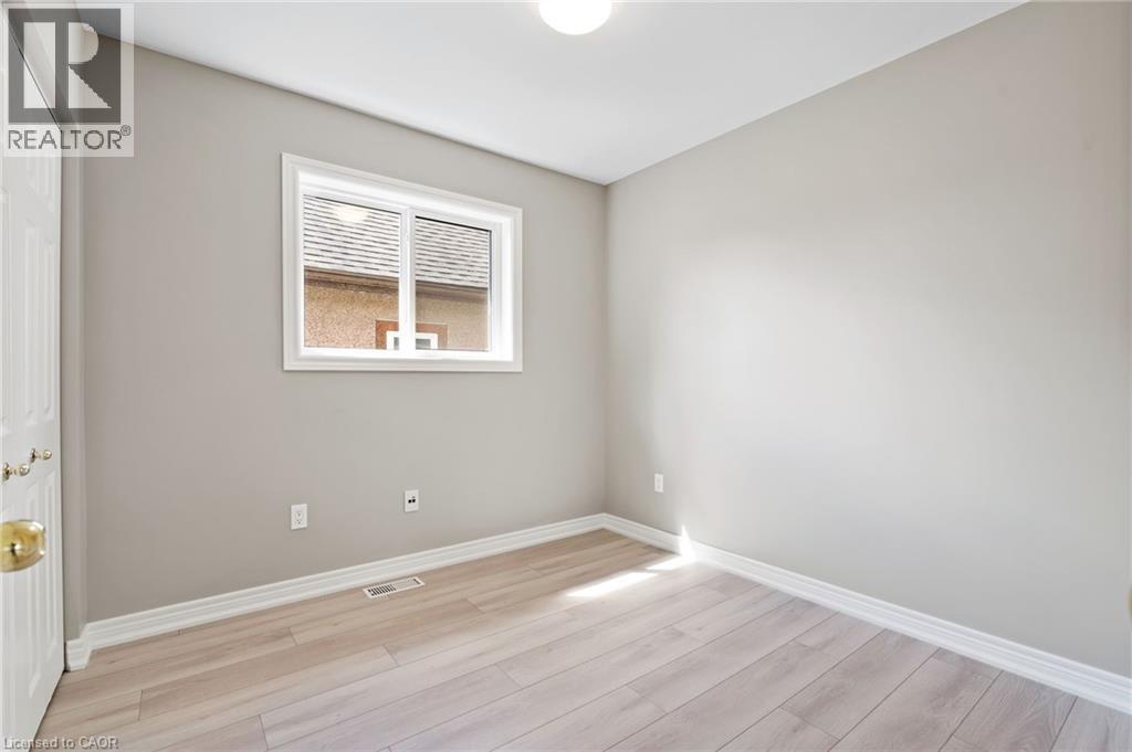 27 Deere Street, Welland, Ontario  L3B 2L7 - Photo 12 - 40764128