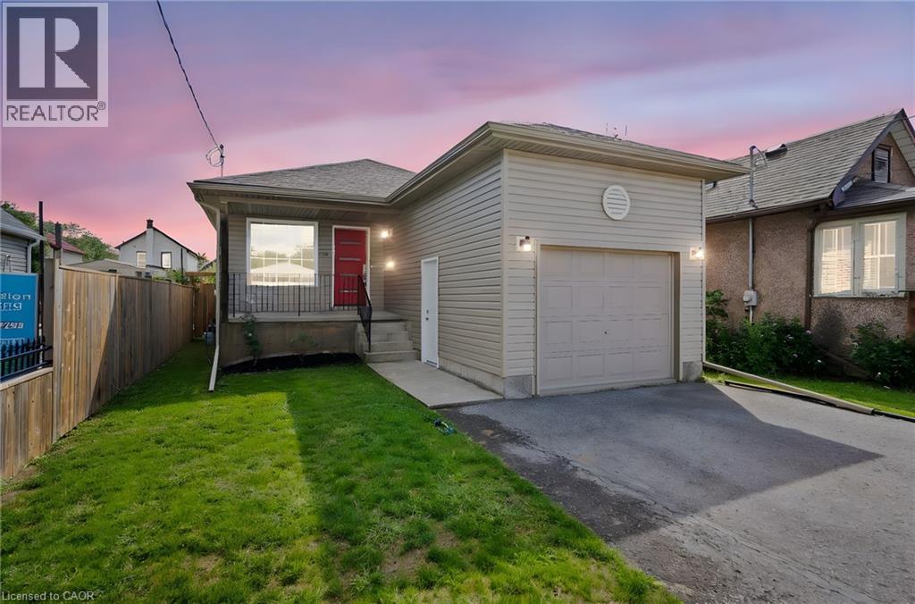 27 DEERE Street, Welland, Ontario