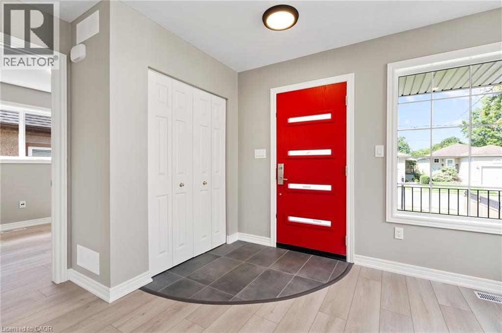27 Deere Street, Welland, Ontario  L3B 2L7 - Photo 5 - 40764128