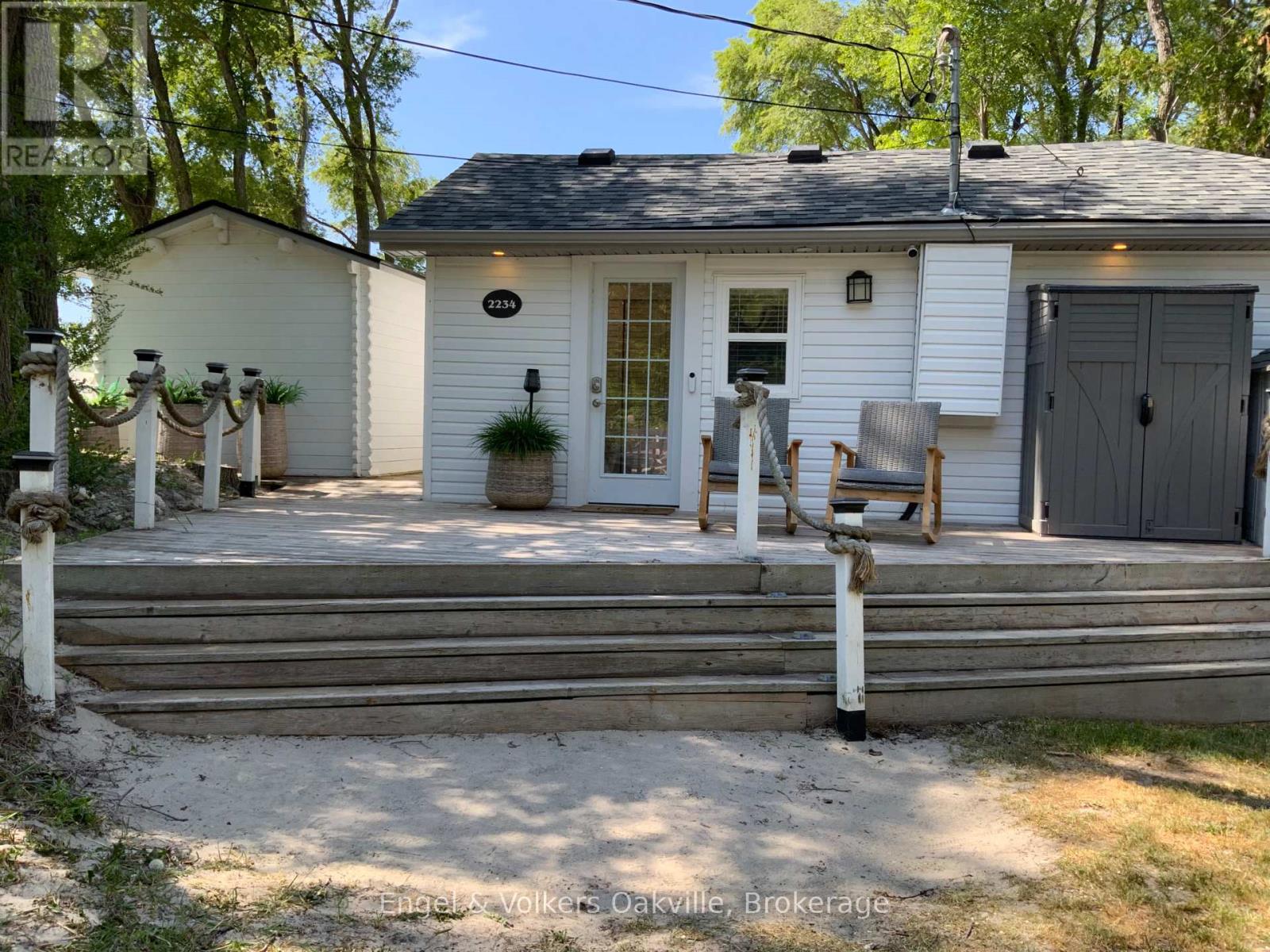 2234 Tiny Beaches  Road S, Tiny, Ontario  L0L 1P1 - Photo 3 - S12432521