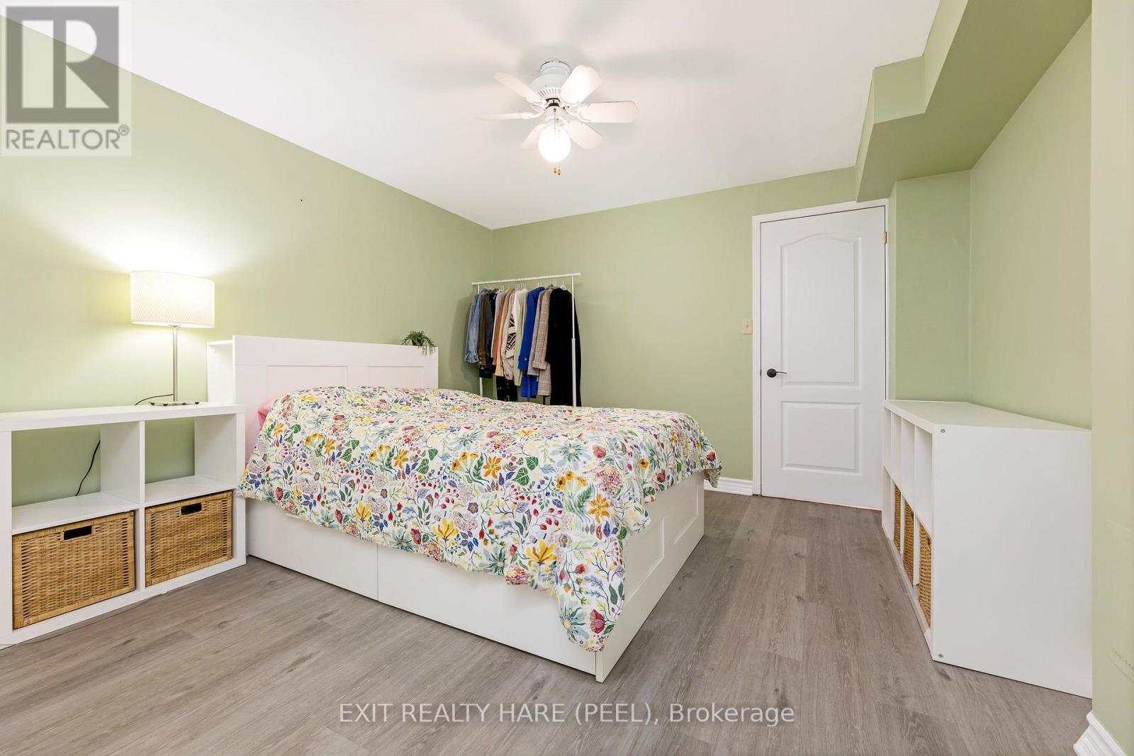 6 Stonegate Drive, Brampton, Ontario  L6Z 3L7 - Photo 15 - W12433011