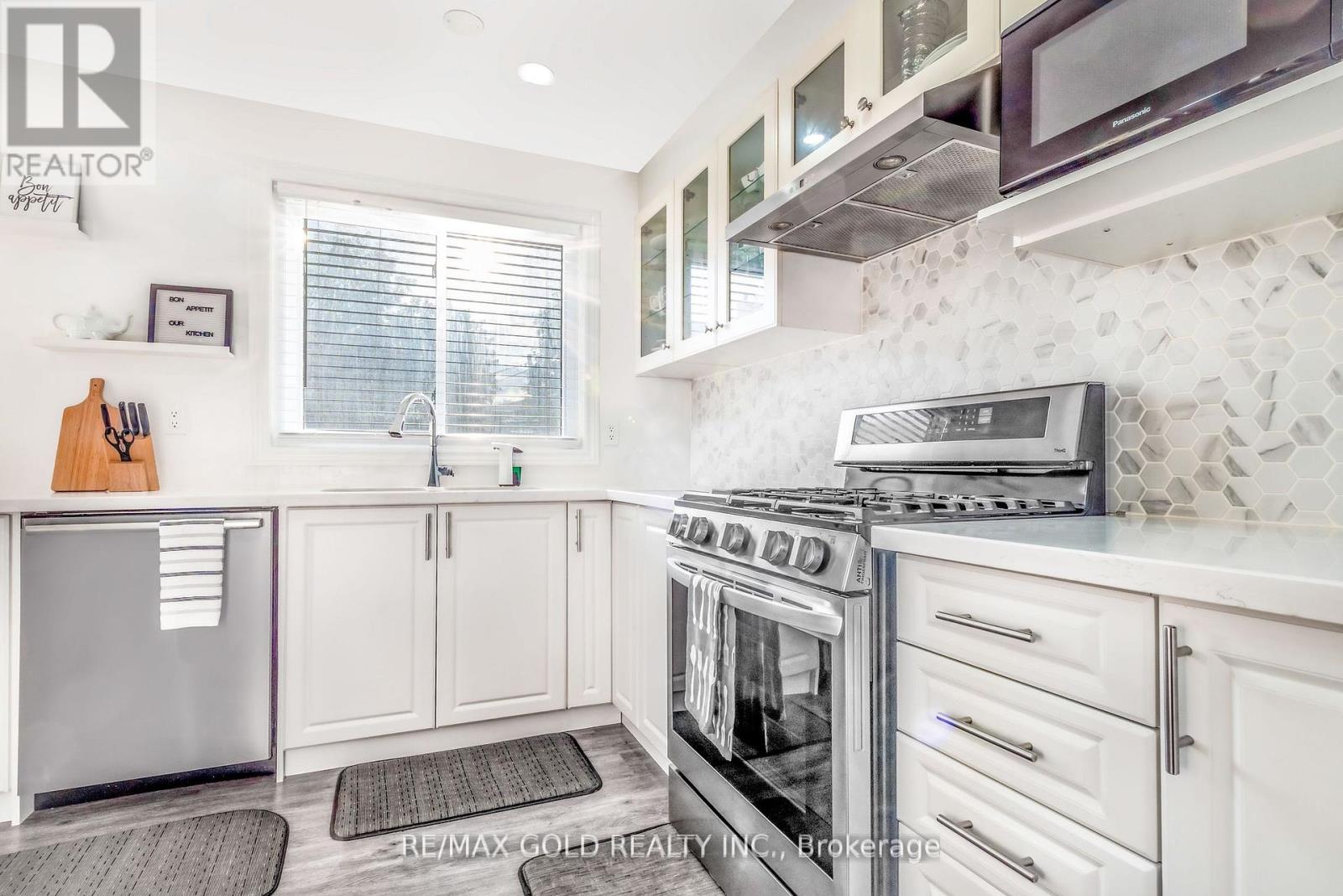 36 Garfield Crescent, Brampton, Ontario  L6V 1V8 - Photo 15 - W12428165