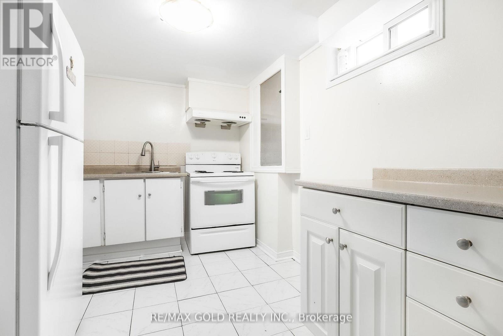 36 Garfield Crescent, Brampton, Ontario  L6V 1V8 - Photo 31 - W12428165