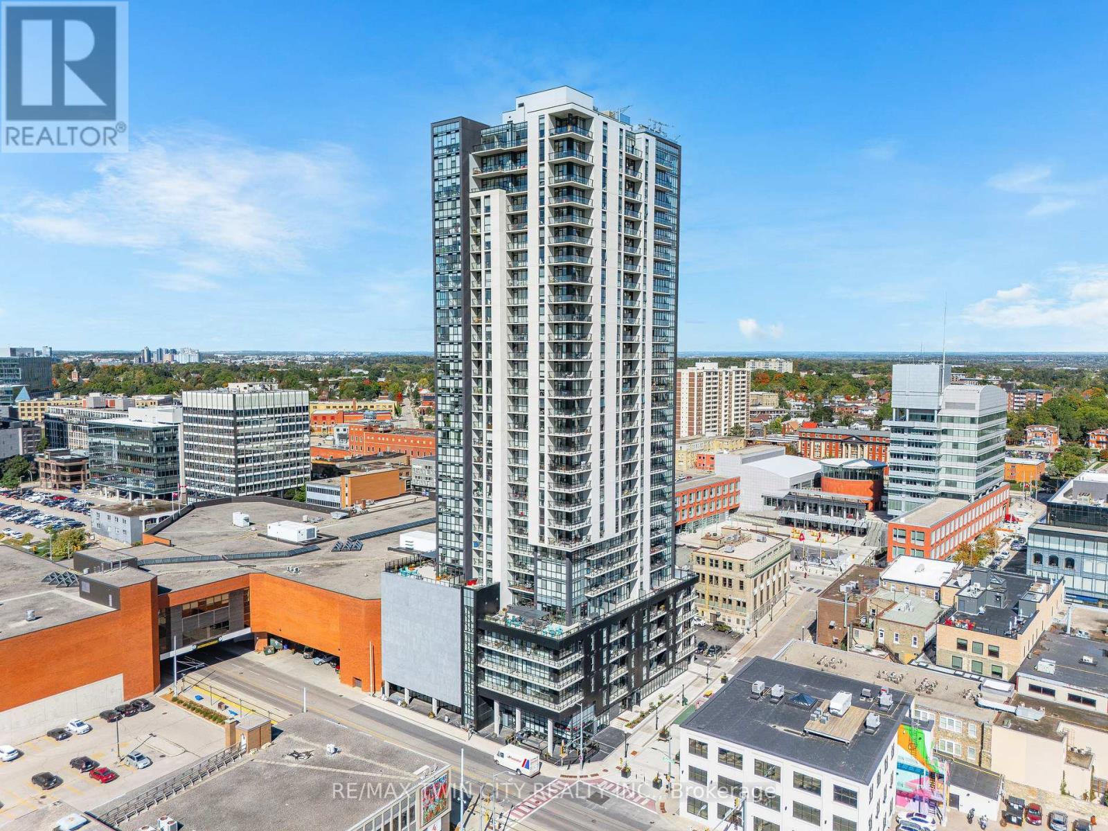 2407 - 60 Charles Street W, Kitchener, Ontario  N2G 0C9 - Photo 4 - X12380845