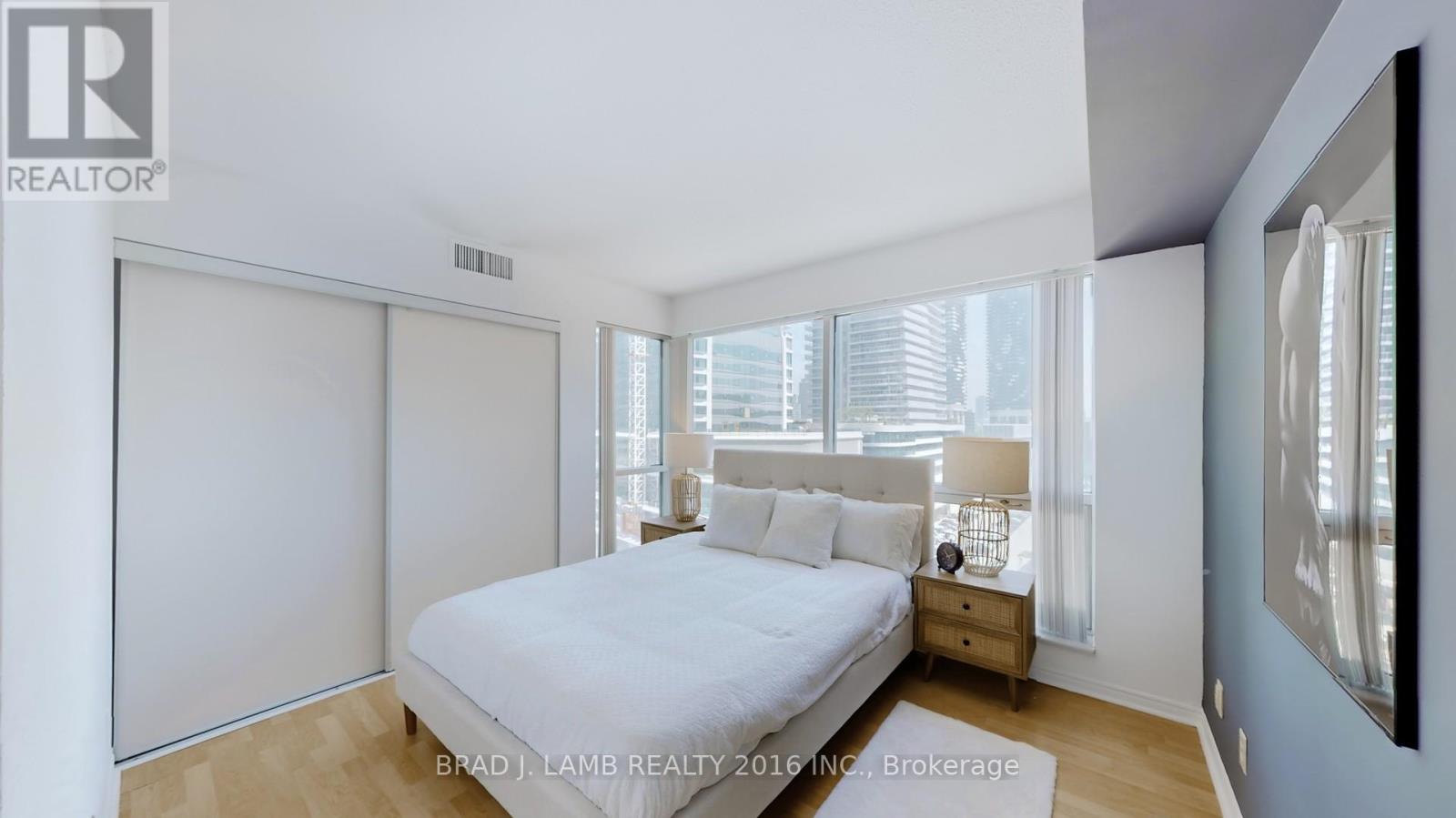 907 - 10 Yonge Street, Toronto, Ontario  M5E 1R4 - Photo 7 - C12350743