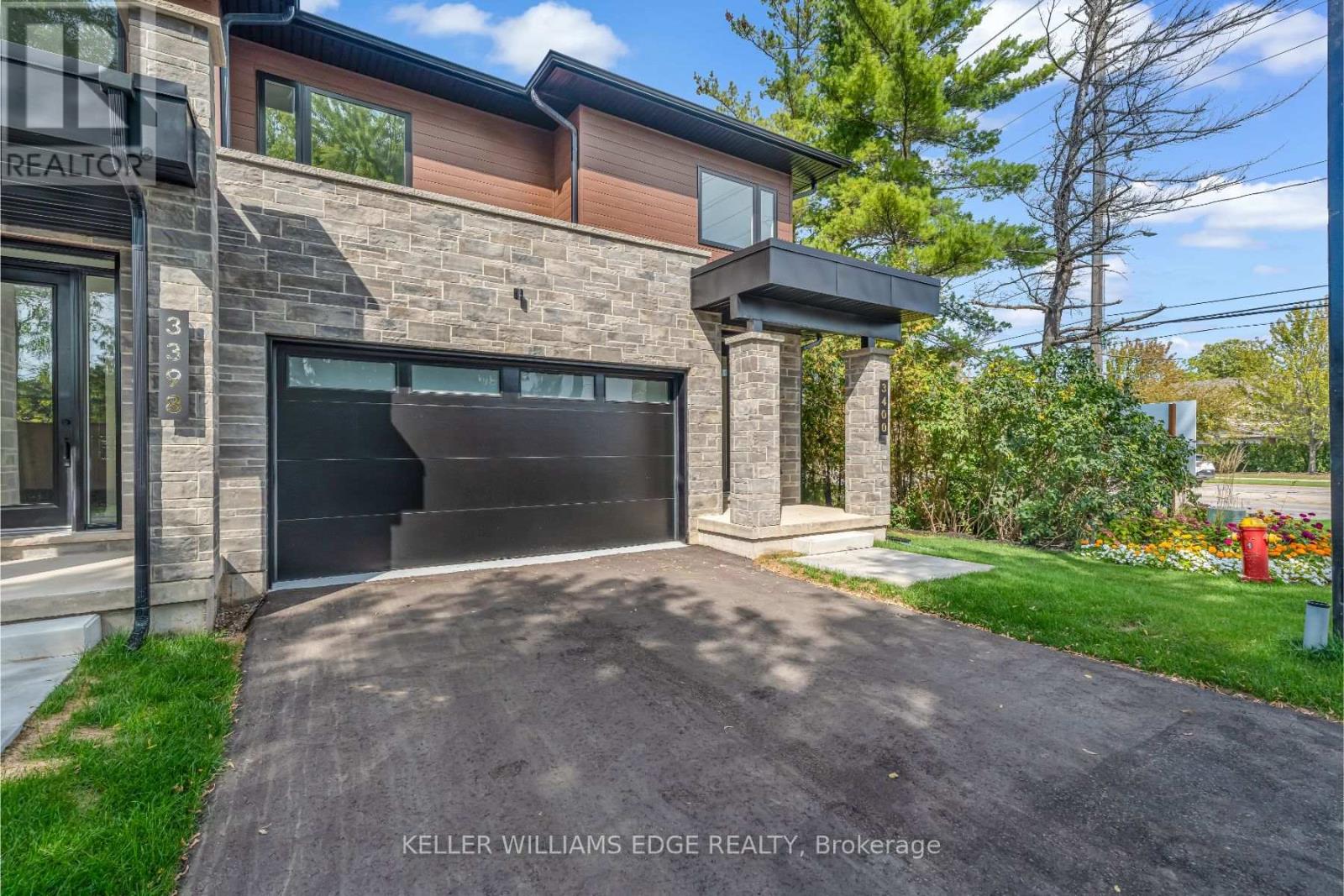 1 - 2154 Walkers Line, Burlington, Ontario  L7M 3R9 - Photo 3 - W12432794