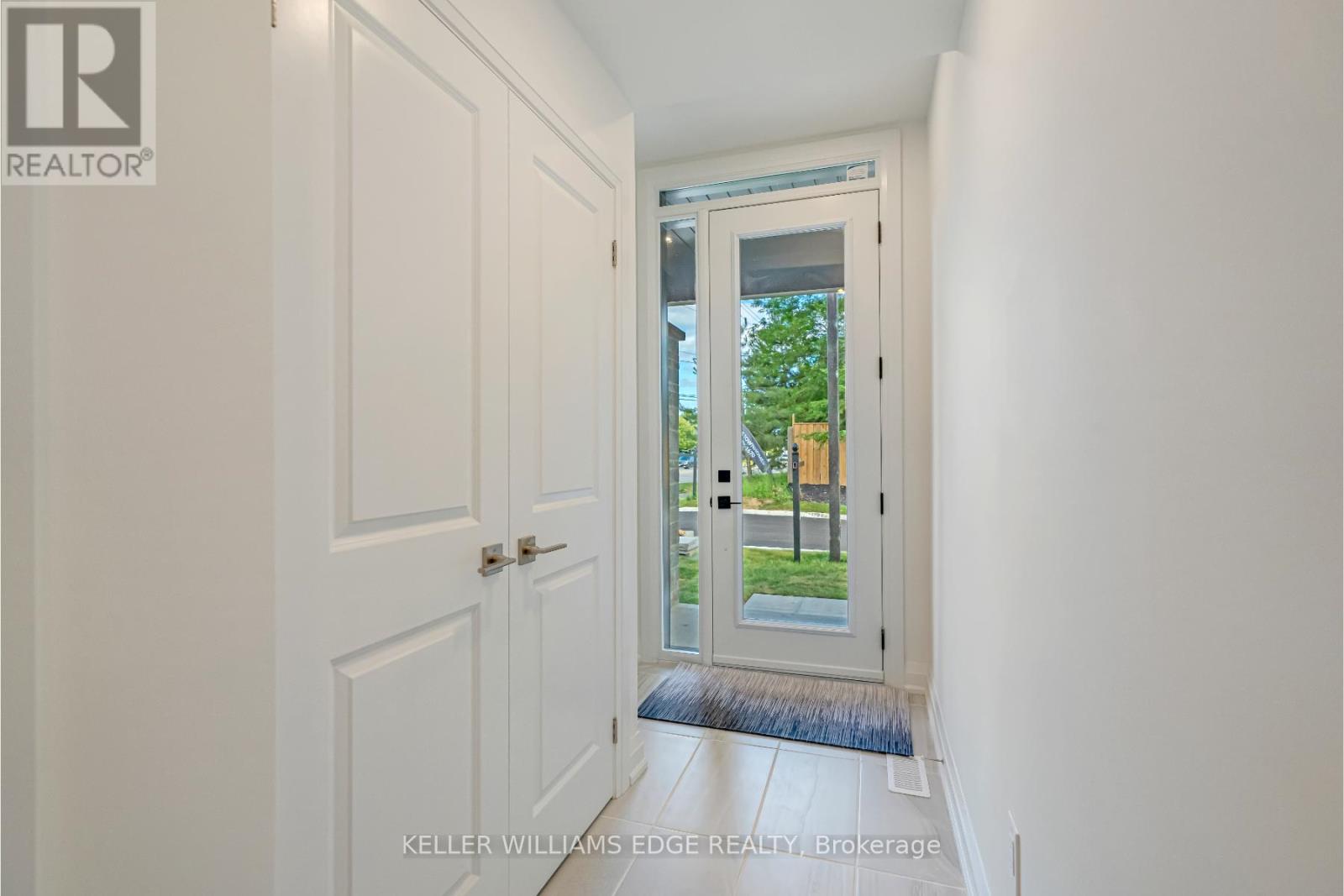 1 - 2154 Walkers Line, Burlington, Ontario  L7M 3R9 - Photo 6 - W12432794