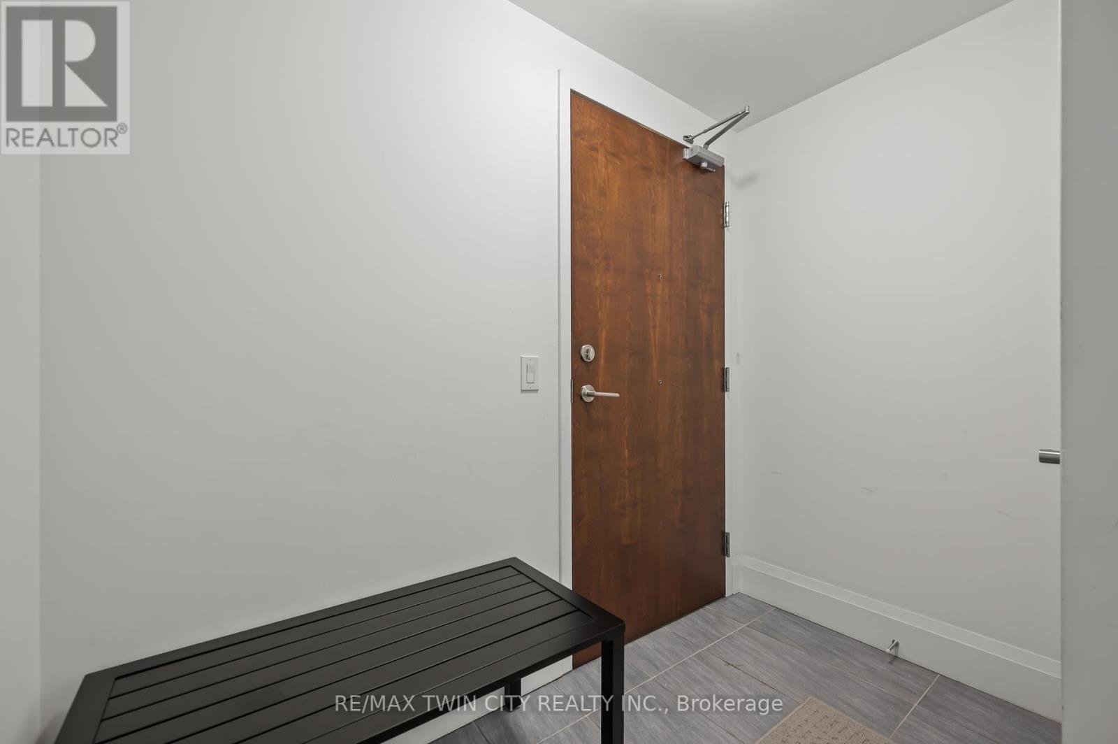 2305 - 108 Garment Street, Kitchener, Ontario  N2G 2B3 - Photo 12 - X12232946