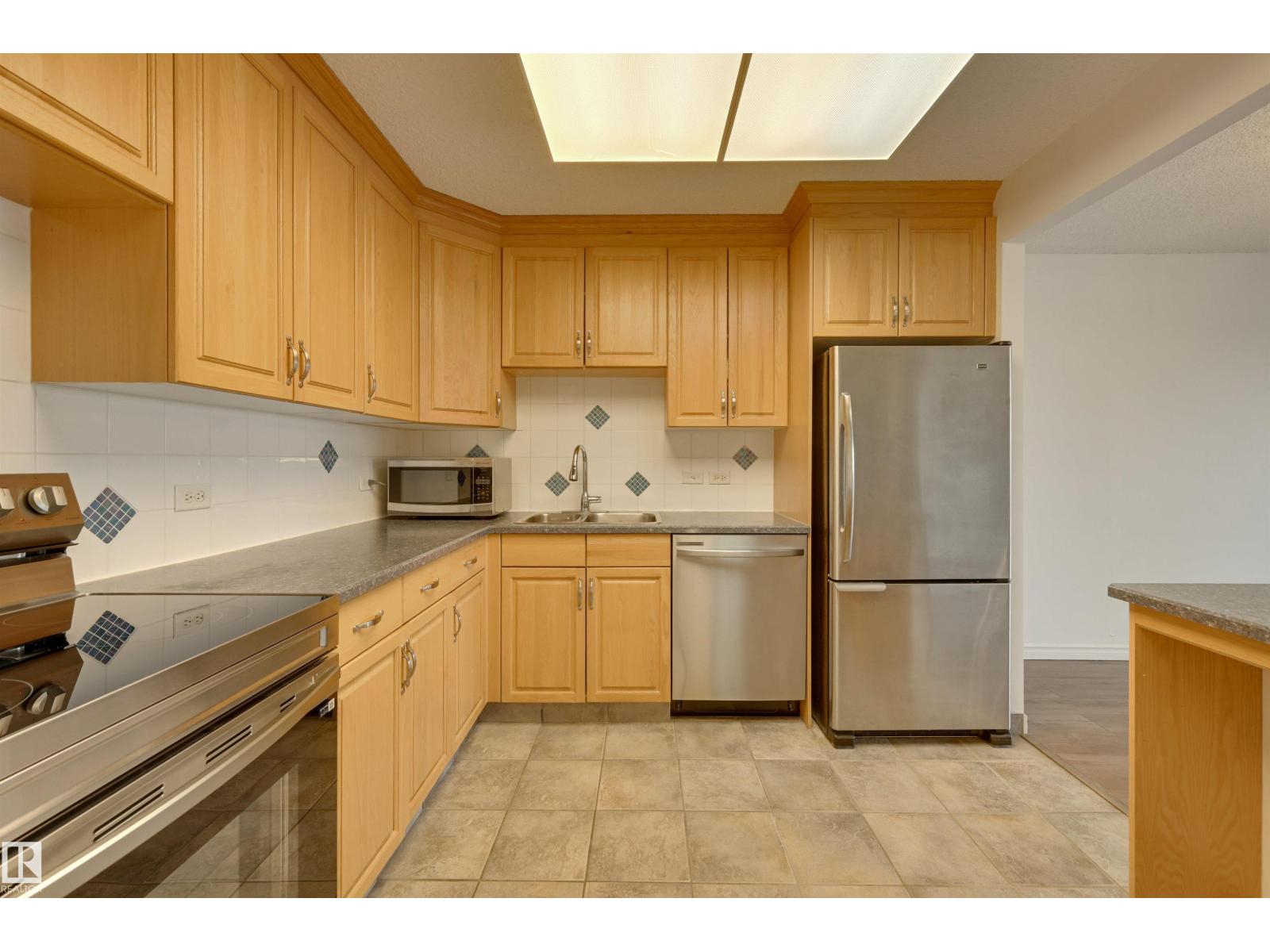 #1204 11027 87 Av Nw, Edmonton, Alberta  T6G 2P9 - Photo 15 - E4452138