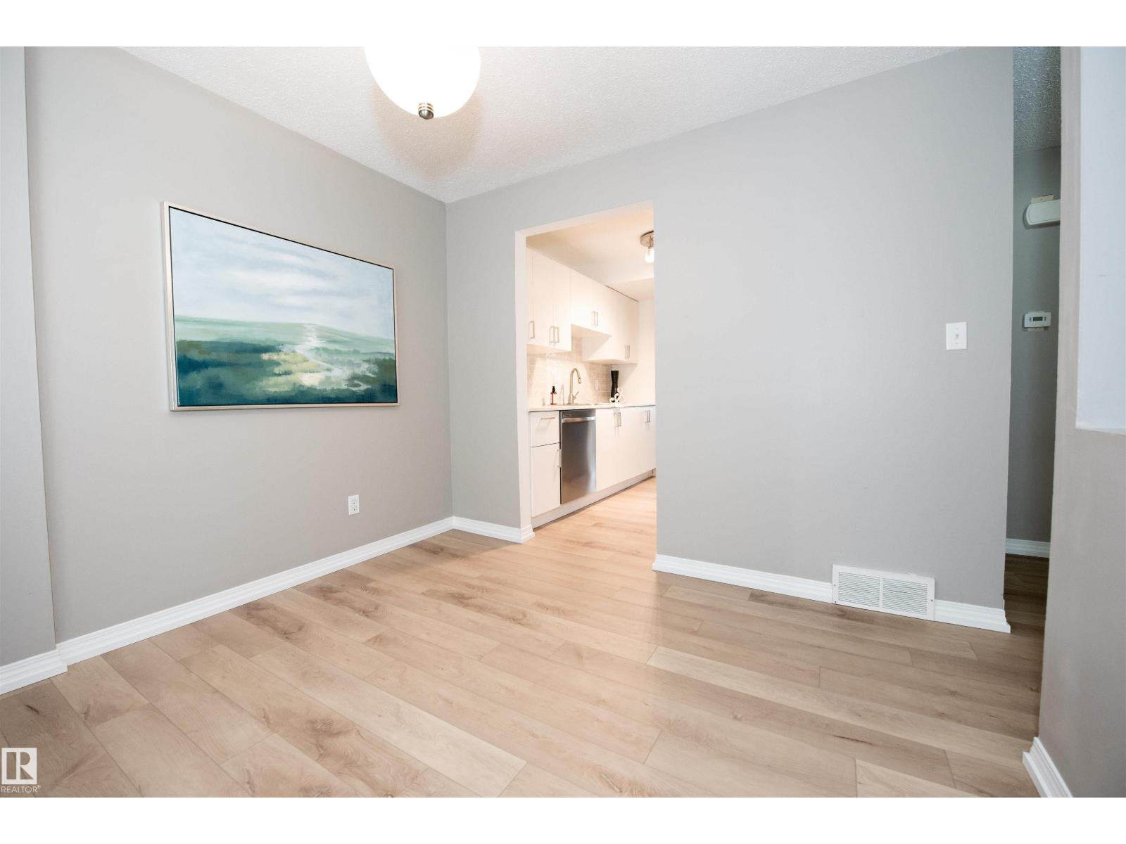 620 Saddleback Rd Nw Nw, Edmonton, Alberta  T6J 4Z3 - Photo 4 - E4459996