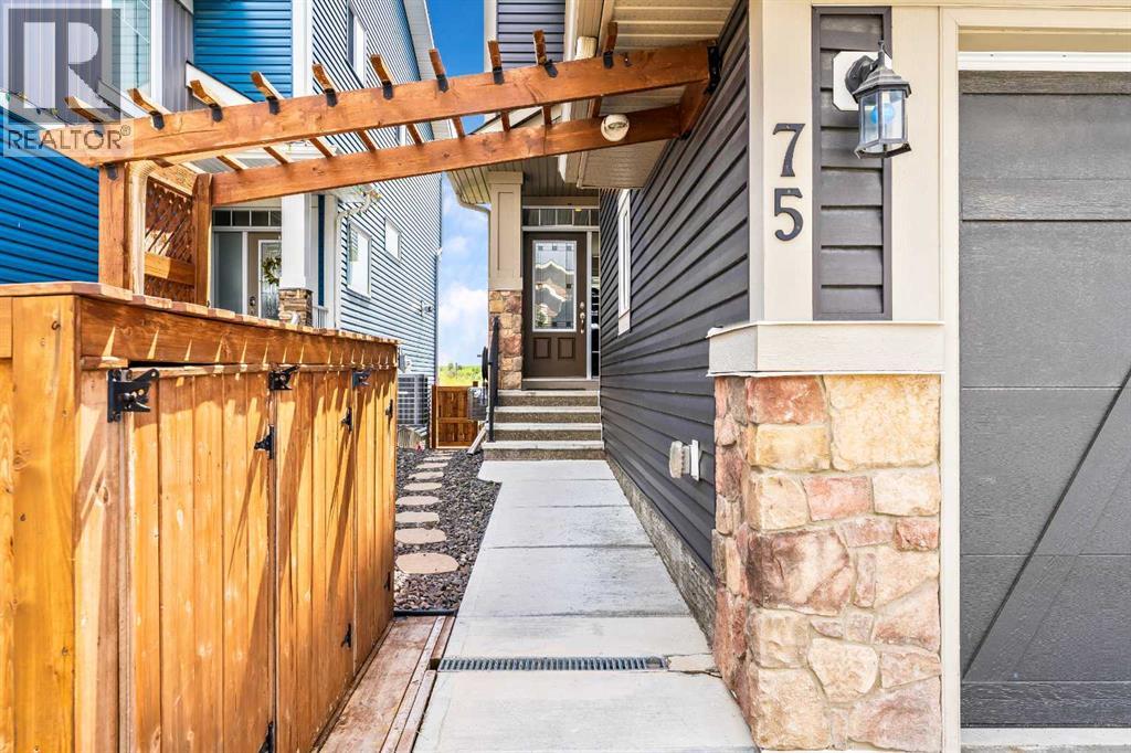 75 Fireside Crescent, Cochrane, Alberta  T4C 2L4 - Photo 4 - A2257967