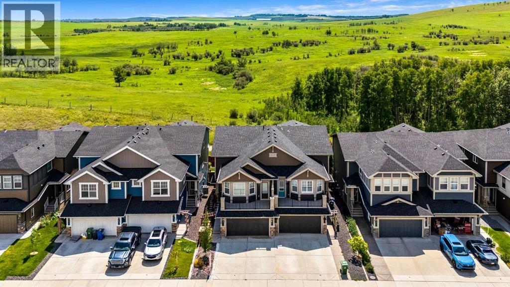 75 Fireside Crescent, Cochrane, Alberta  T4C 2L4 - Photo 1 - A2257967