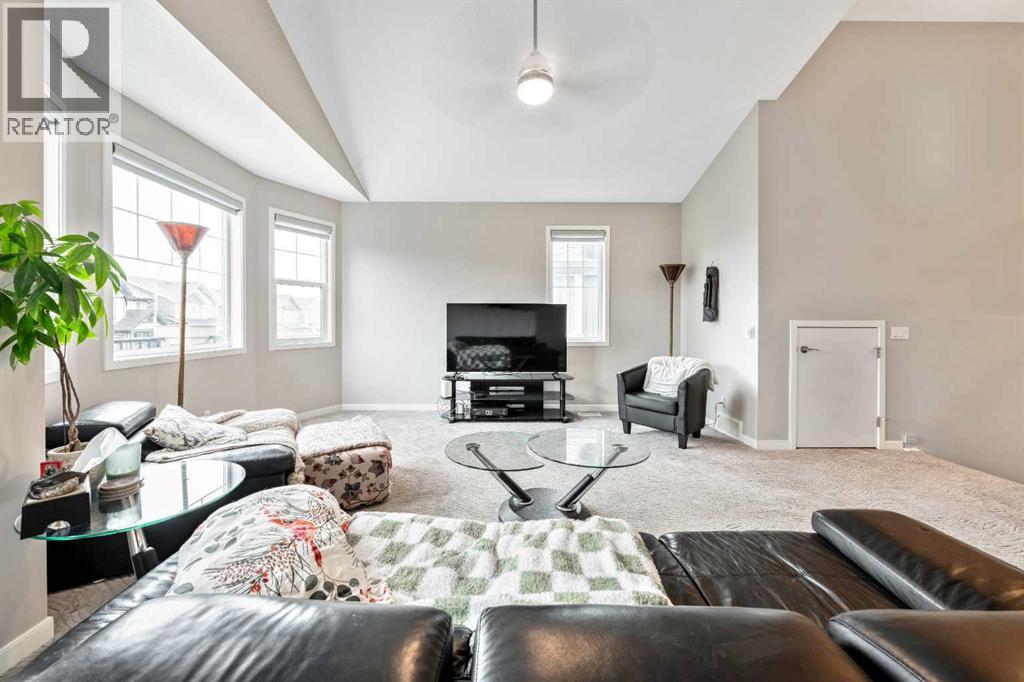 75 Fireside Crescent, Cochrane, Alberta  T4C 2L4 - Photo 19 - A2257967