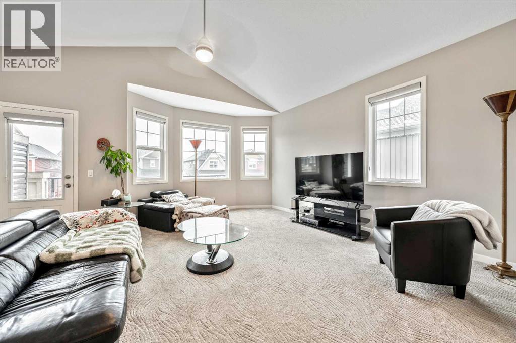 75 Fireside Crescent, Cochrane, Alberta  T4C 2L4 - Photo 18 - A2257967