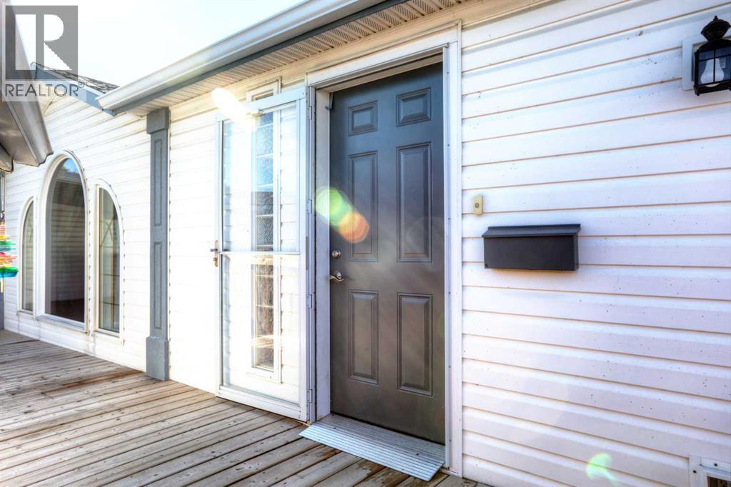 18 Doubletree Way, Strathmore, Alberta  T1P 1M8 - Photo 3 - A2259283