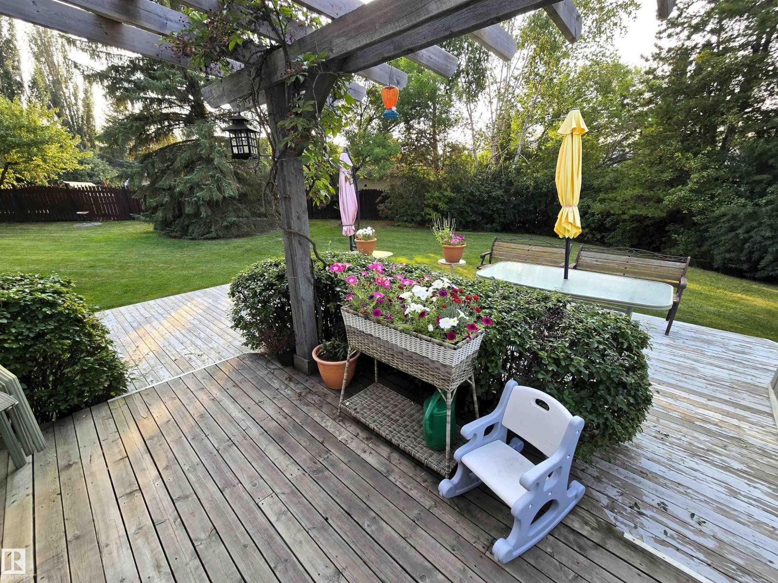 364 Rehwinkel Cl Nw, Edmonton, Alberta  T6R 1Y5 - Photo 12 - E4460000