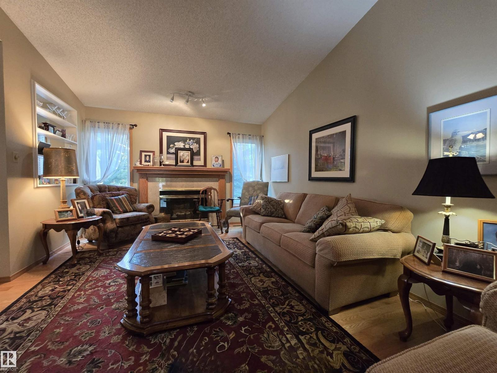 364 Rehwinkel Cl Nw, Edmonton, Alberta  T6R 1Y5 - Photo 16 - E4460000
