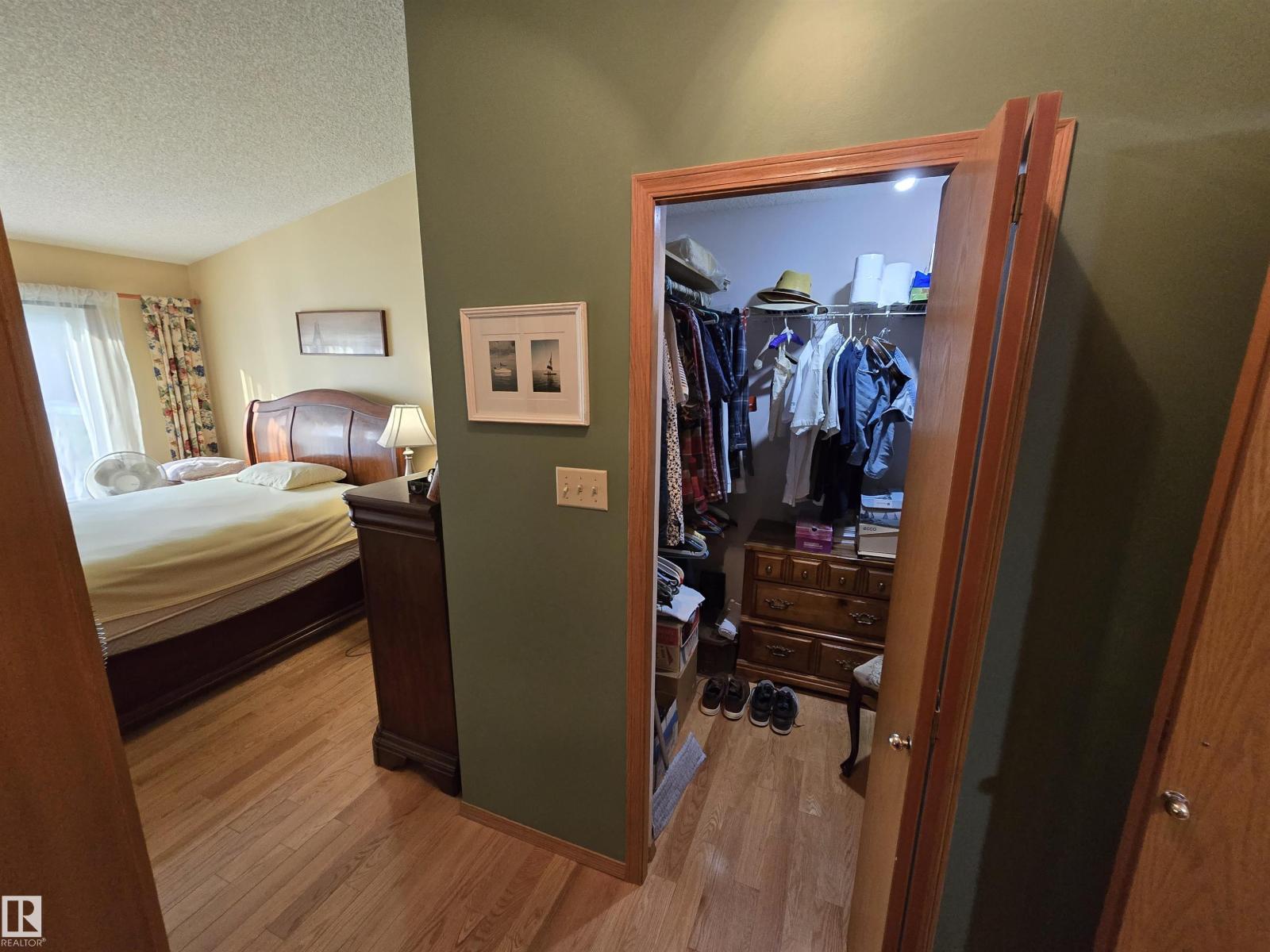 364 Rehwinkel Cl Nw, Edmonton, Alberta  T6R 1Y5 - Photo 22 - E4460000