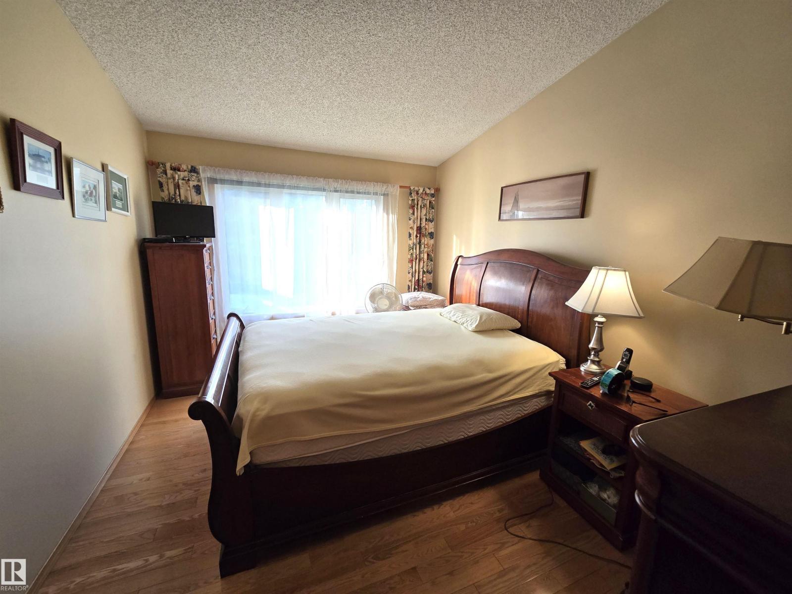 364 Rehwinkel Cl Nw, Edmonton, Alberta  T6R 1Y5 - Photo 20 - E4460000